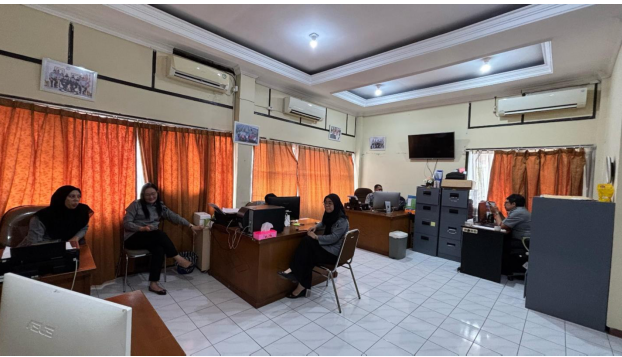 Peningkatan Kapasitas Public Speaking bagi Pegawai Pelayanan Administrasi Hukum Umum melalui Sharing Knowledge